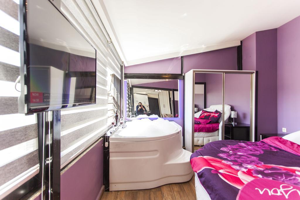 The Bite Aparthotel Istanbul Exterior photo