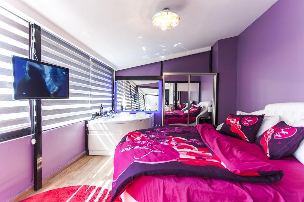The Bite Aparthotel Istanbul Exterior photo